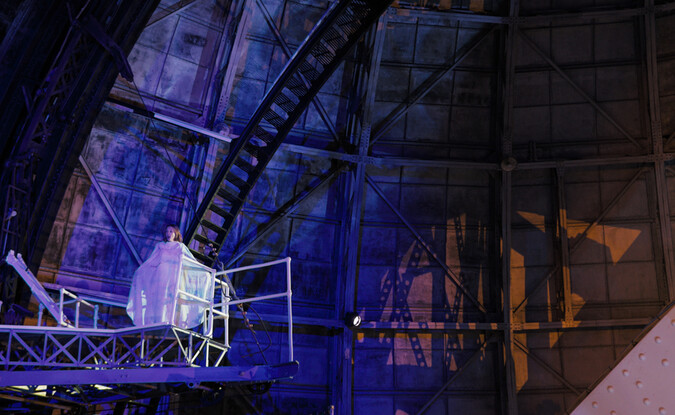 singer in dome