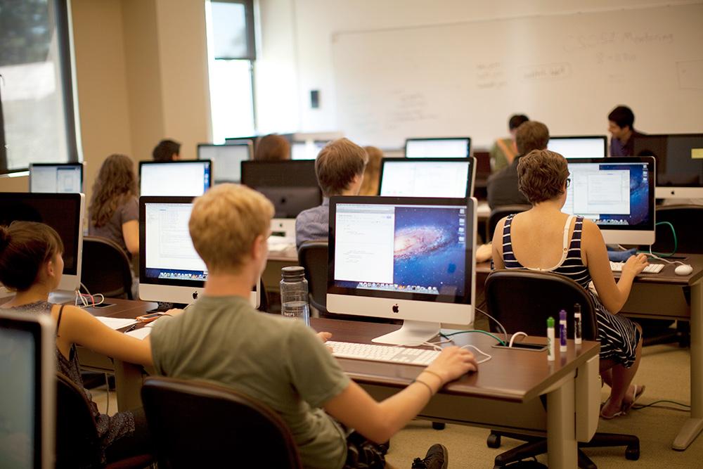 STUDENTS IN COMPUTER LAB