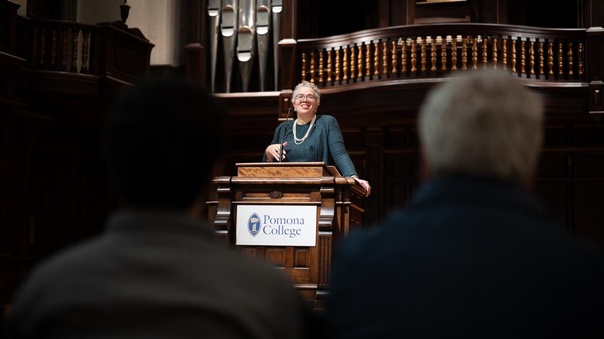 Gabi Starr gives a speech