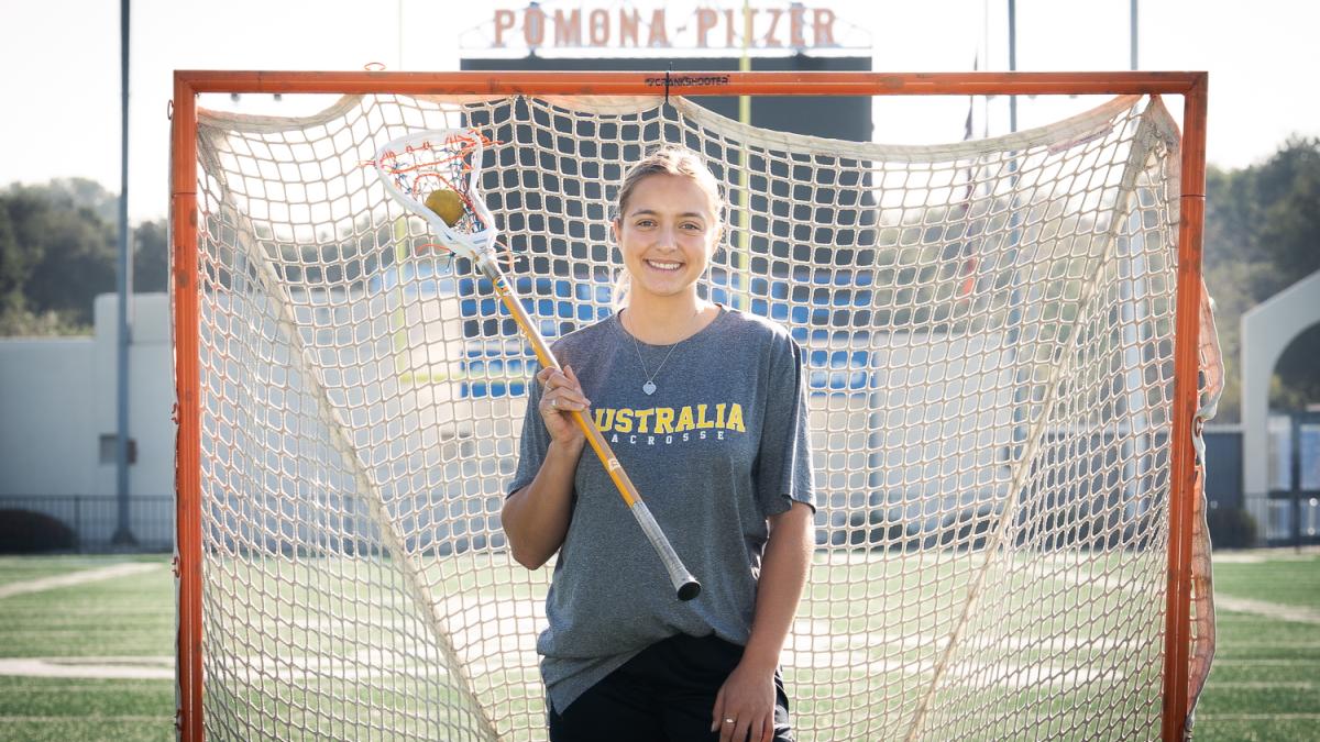 Hannah Gough in front of net