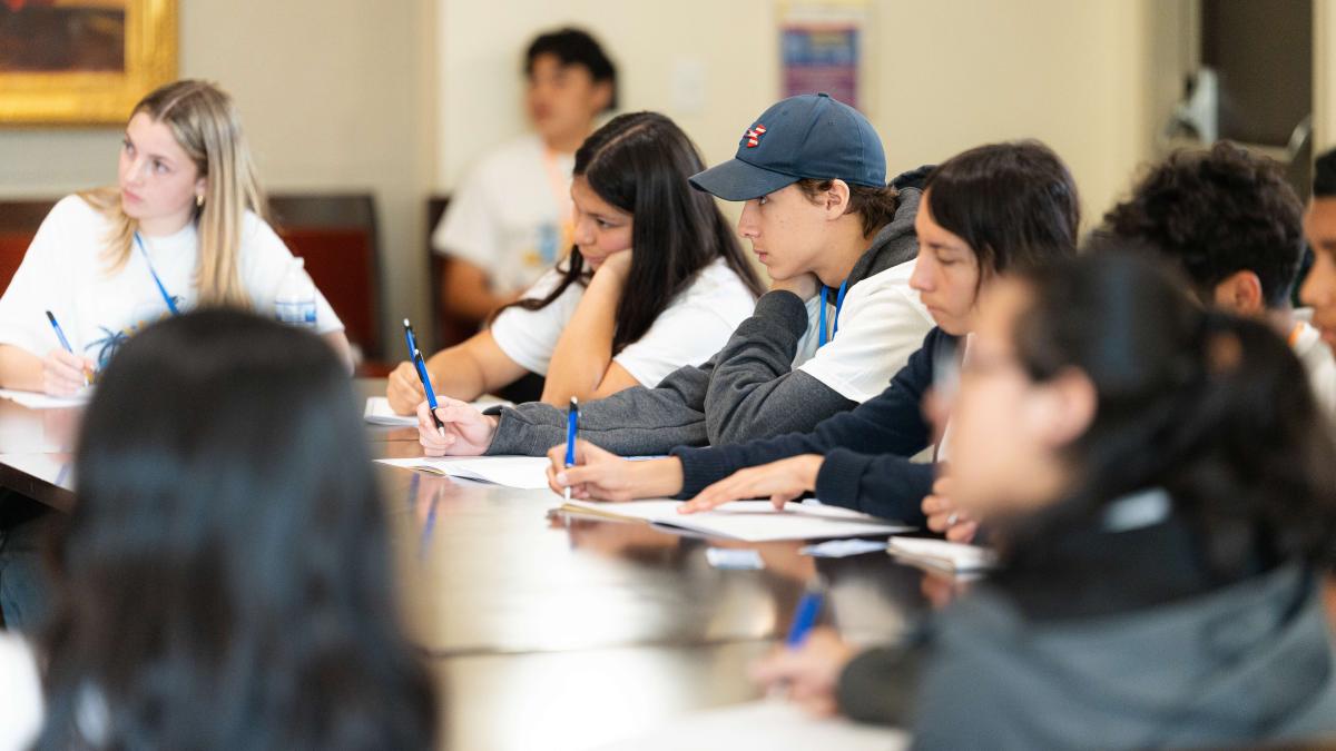 Students listen in on lecture