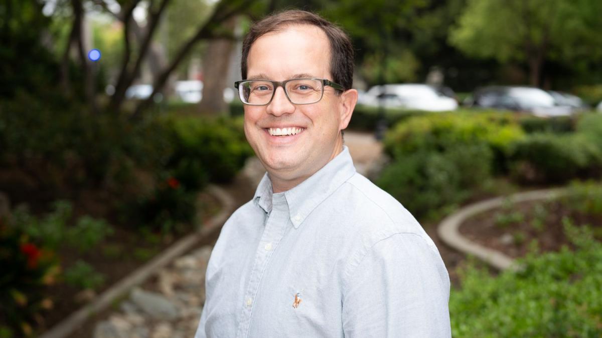 Horizontal portrait of Ben Keim, classics professor at Pomona College