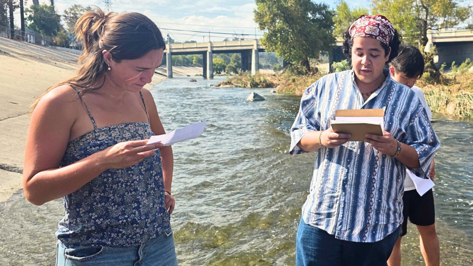 Students visit the LA River on a field trip