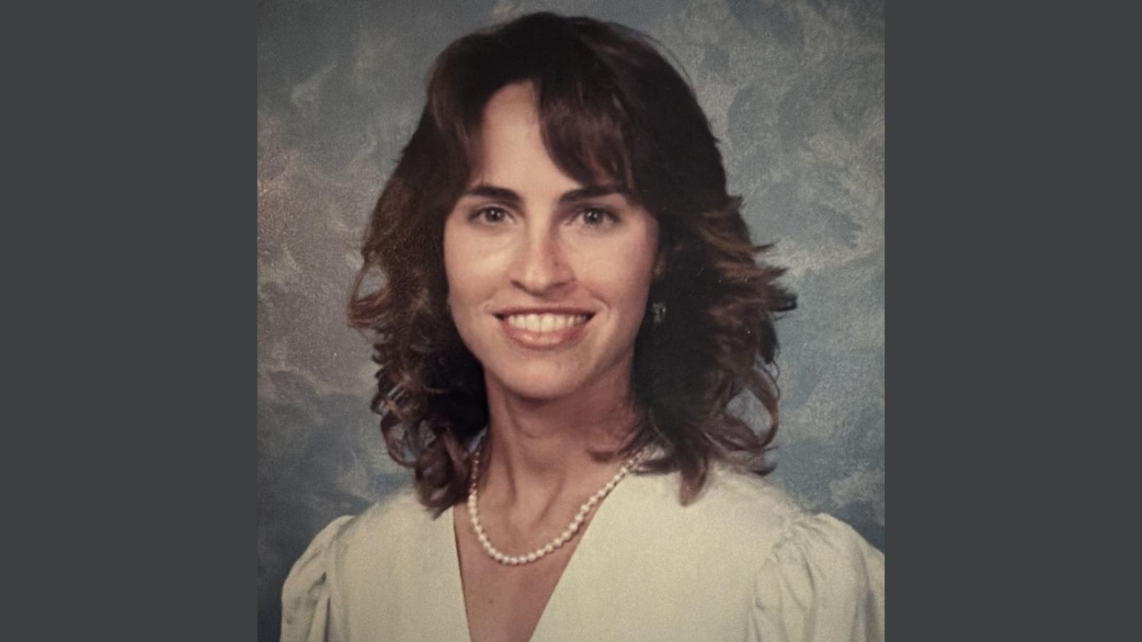 Head shot of Karen Kraemer