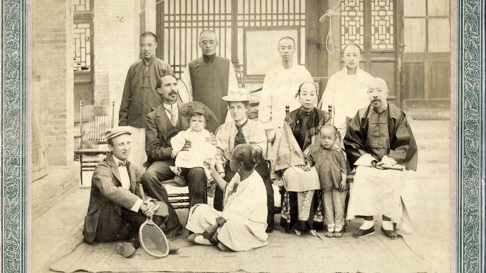 Reid family with Chinese friends in 1900