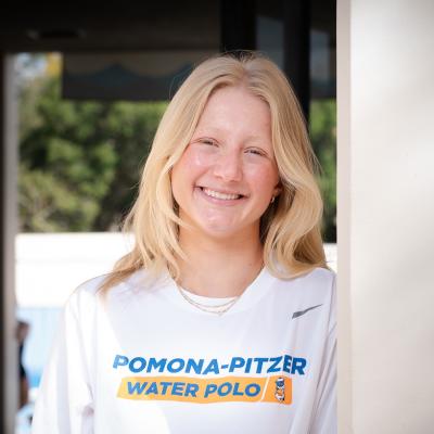 Zosia Amberger ’25