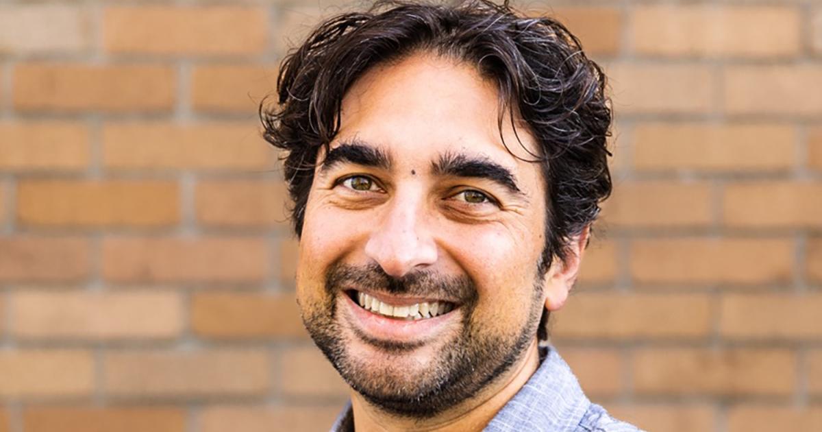 Robi Ganguly ’00: Software, Seattle, Success...and a Novel ...