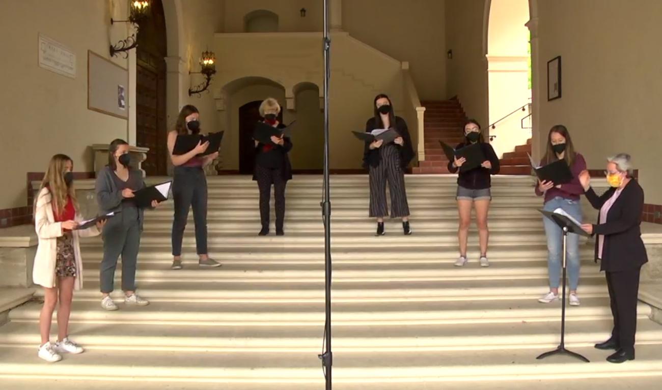 The Glee Club on Frary steps