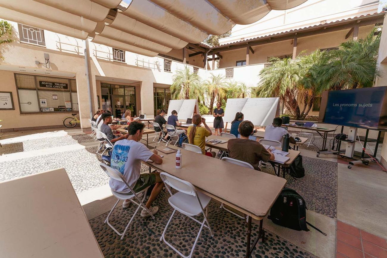 outdoor classrooms, french