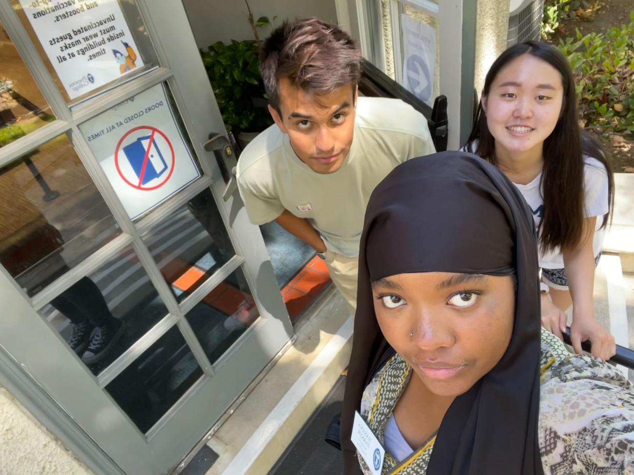 Summer Fellows 2022: Giuliano Richetta '25, Emily Kim '24 and Hasana Parker '25