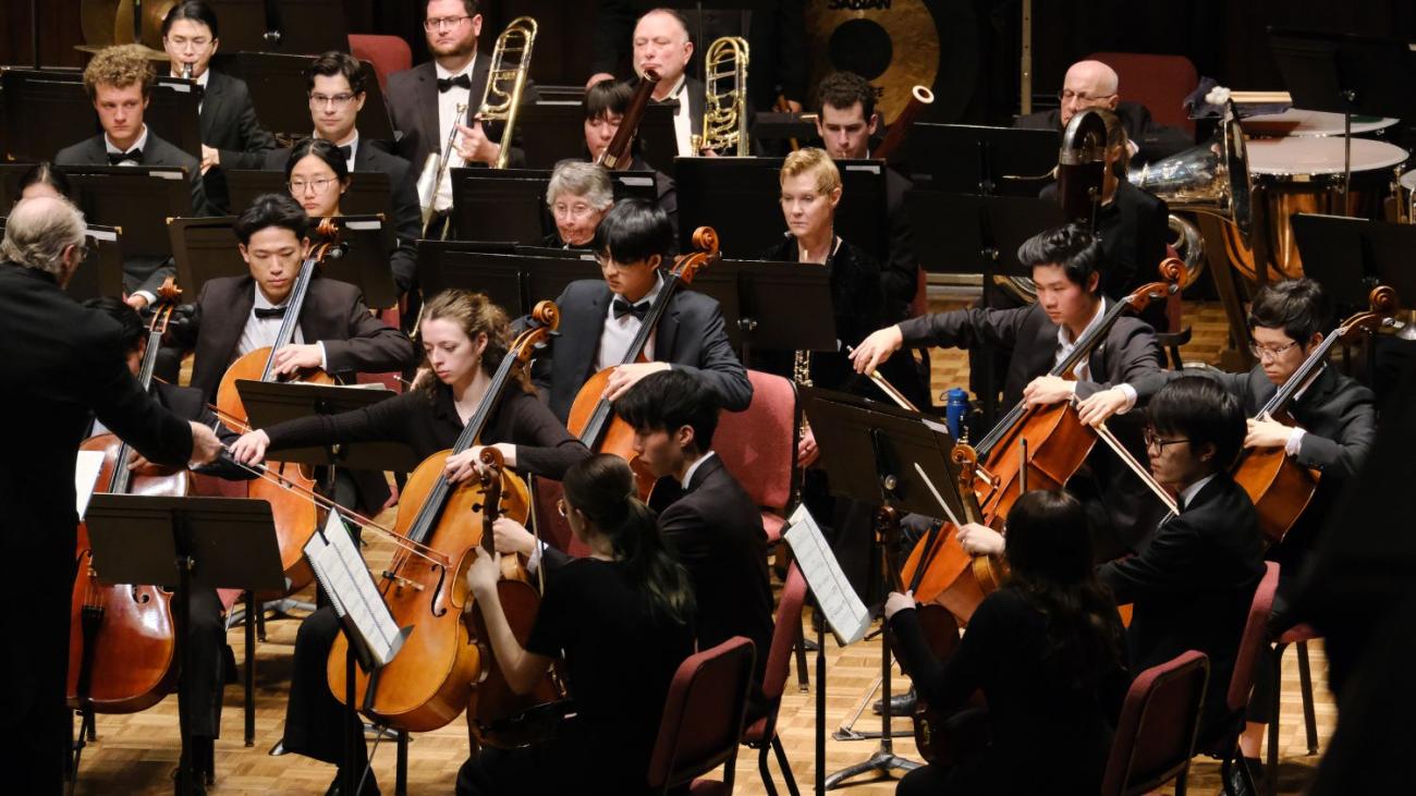 Pomona College Orchestra cello section