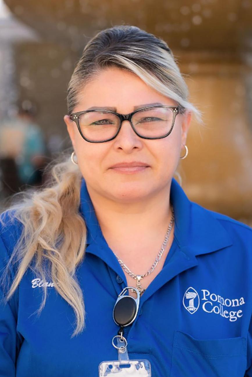 Blanca Flores