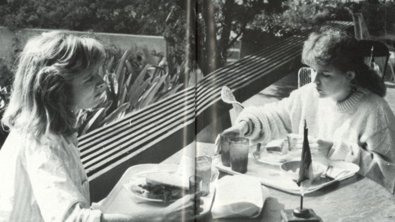 1990 students at Oldenborg language tables 