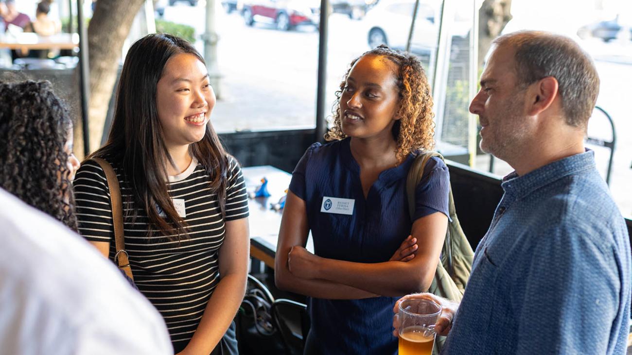 Alumni-student mixer