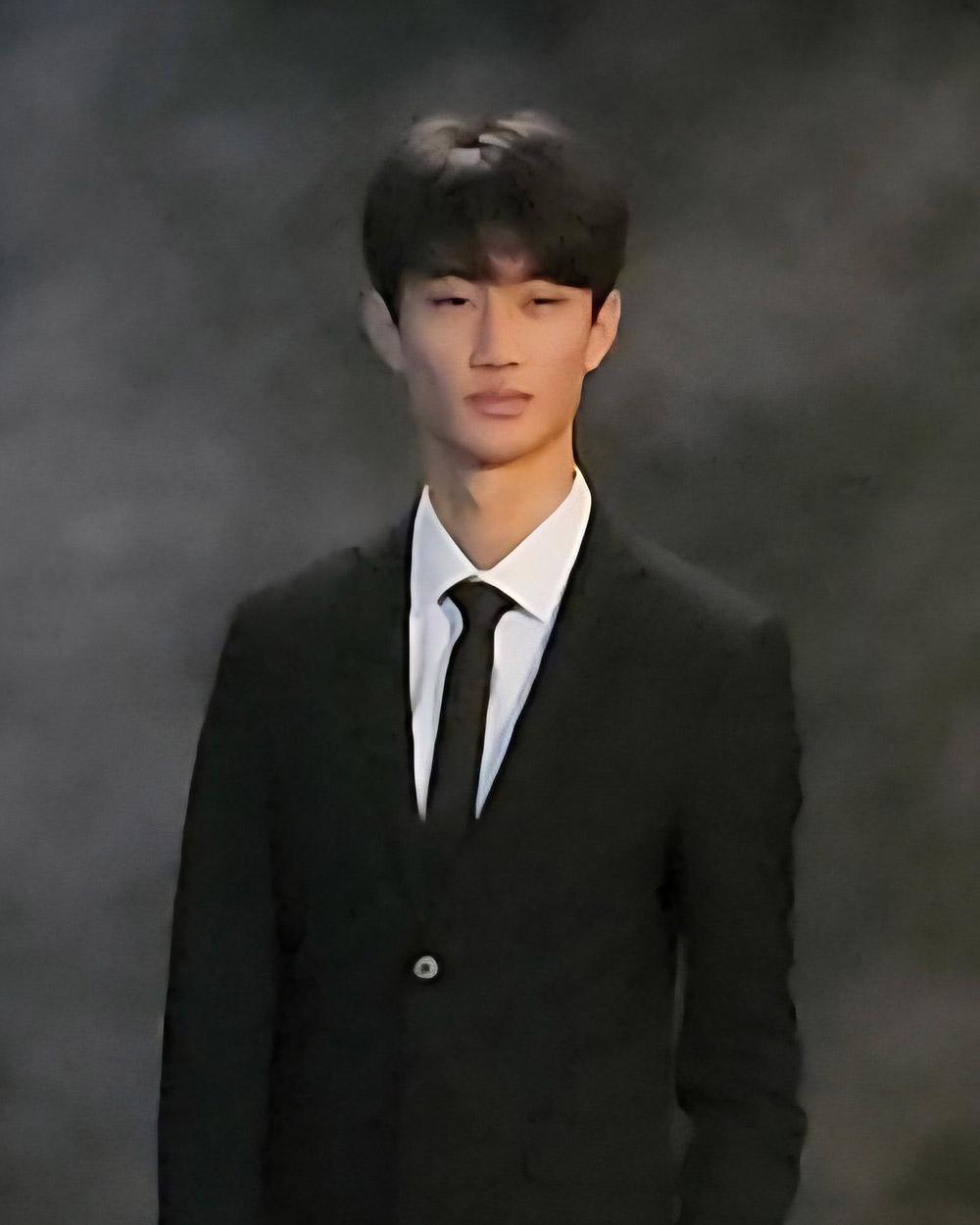 Mark Lee ’29