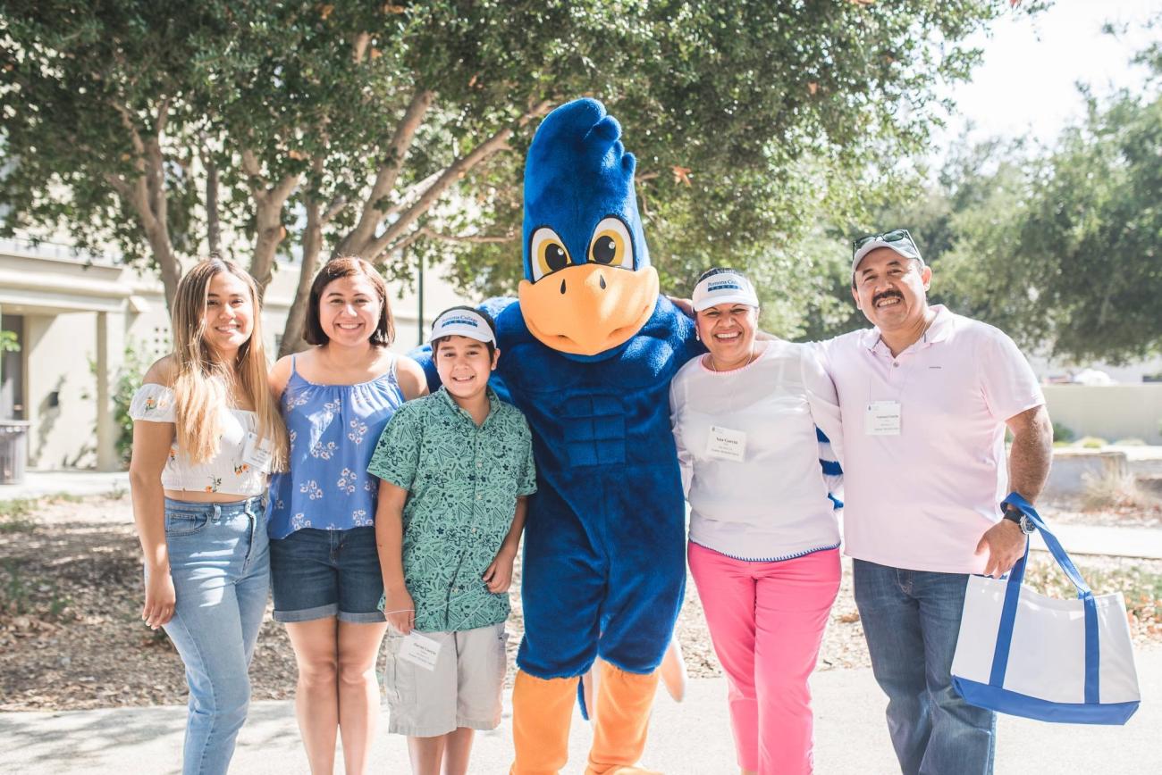 Pomona College family with Cecil