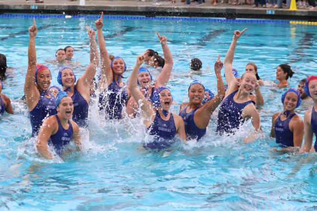 Sagehens in pool celebrating national title