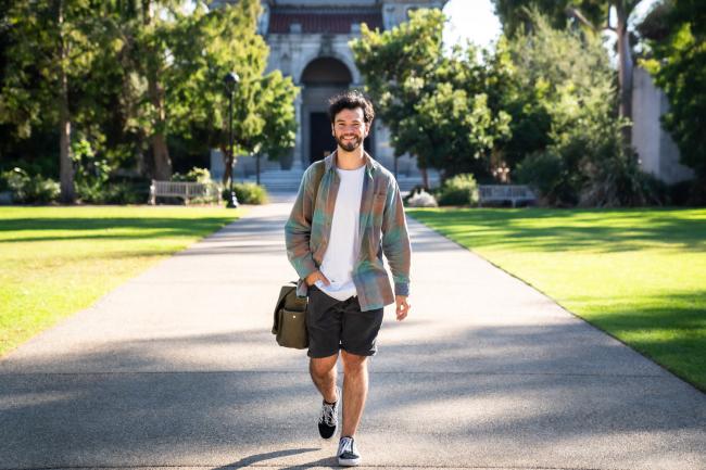 Christian Lopez ’25 is one of the transfer students who entered Pomona this year. He joins the growing community of student veterans on campus.