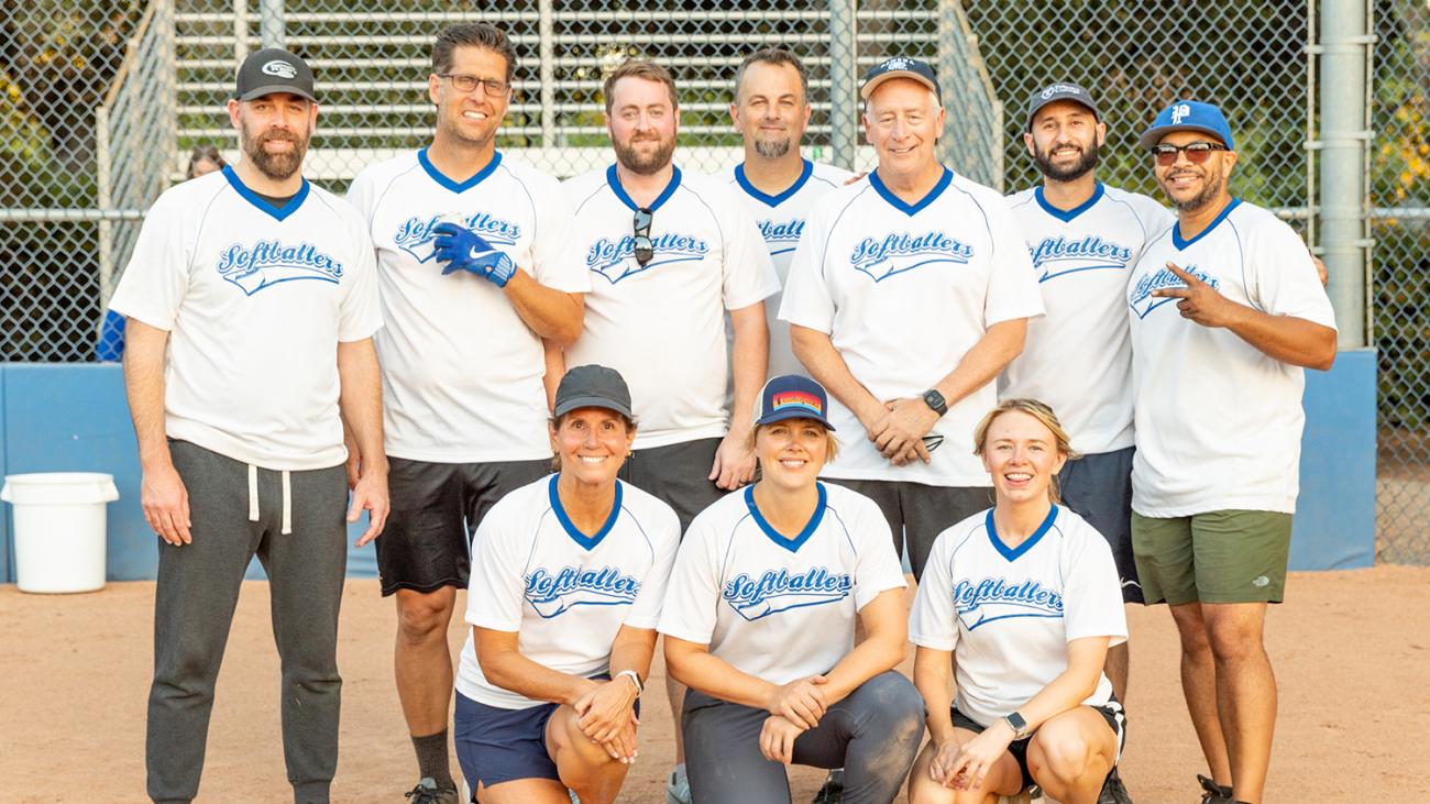 summer softball league team