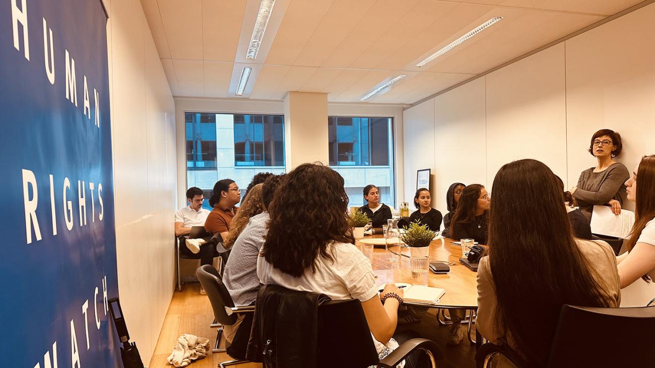 photo of students at the Human Rights Watch