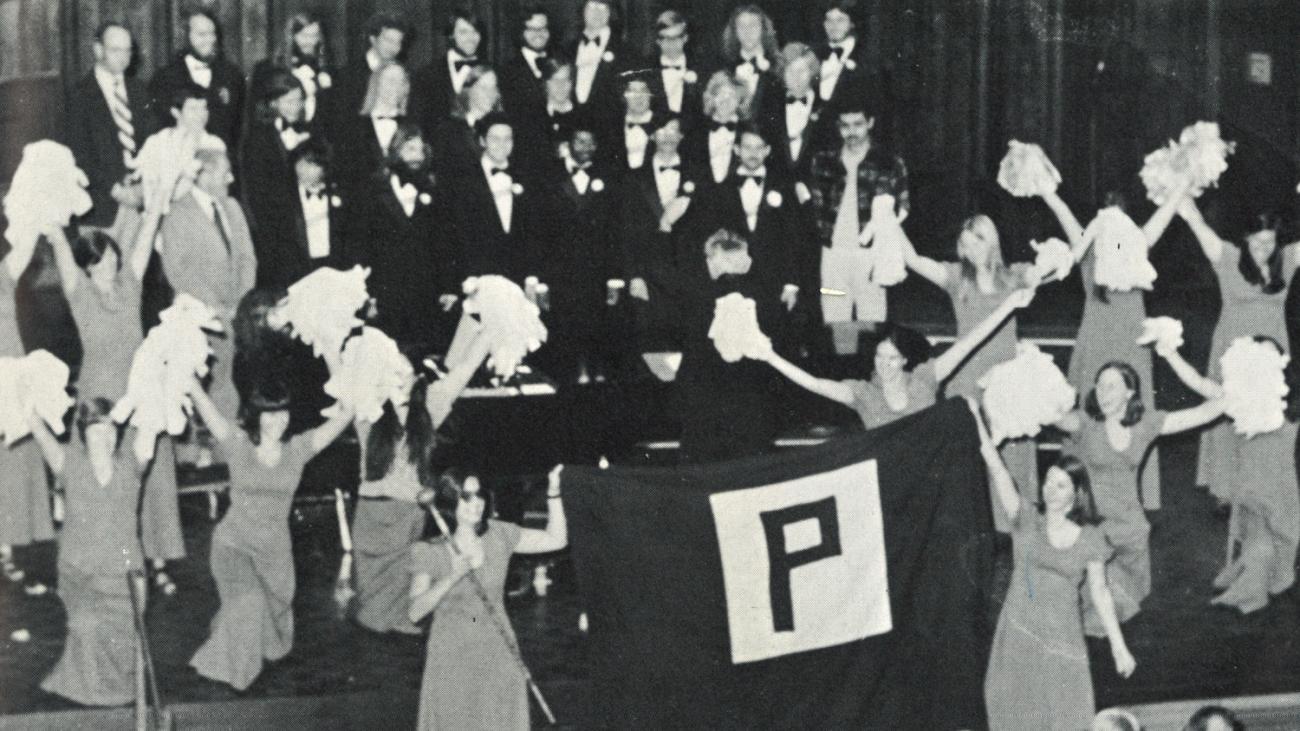 A black and white photo of Pomona College pep and choir students.