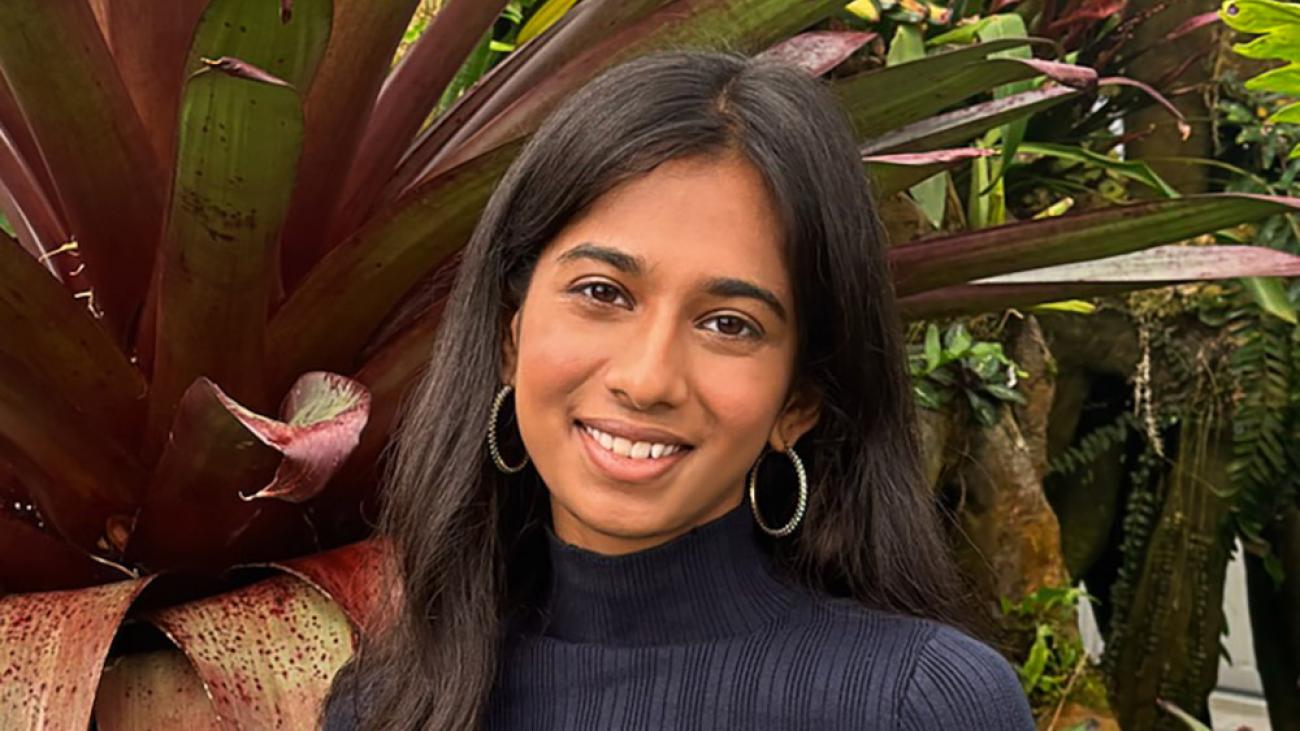 Anika Pandey (HM ‘27)