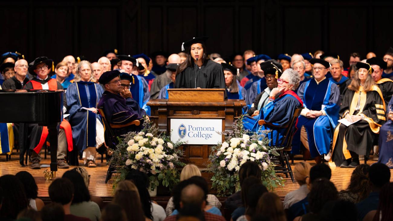 Malu Estoducto speaks at convocation