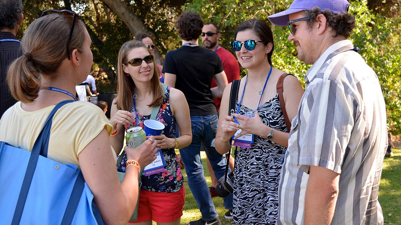 Alumni talking at Alumni Weekend 2015 at Pomona College