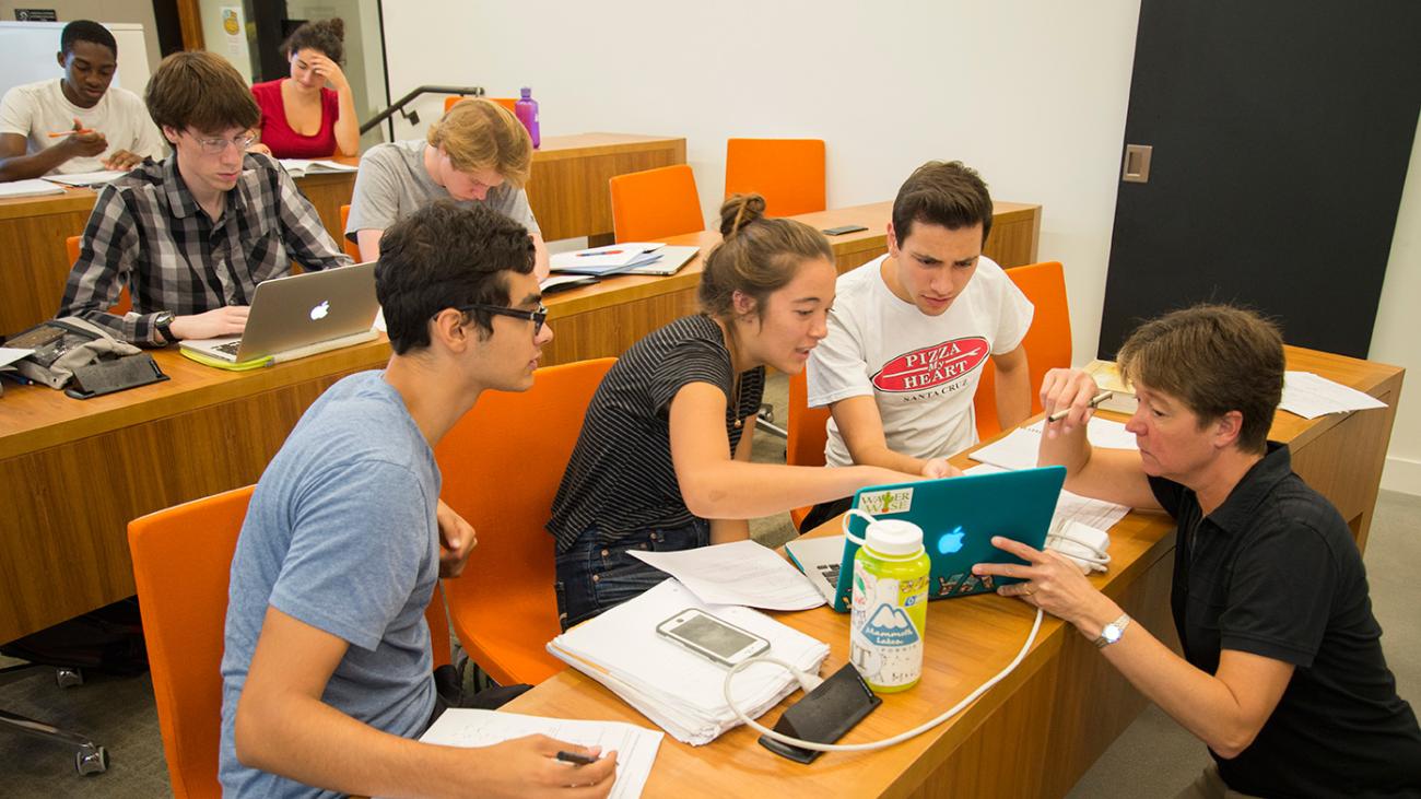 Prof. Janice Hudgings teaching a class at Pomona College