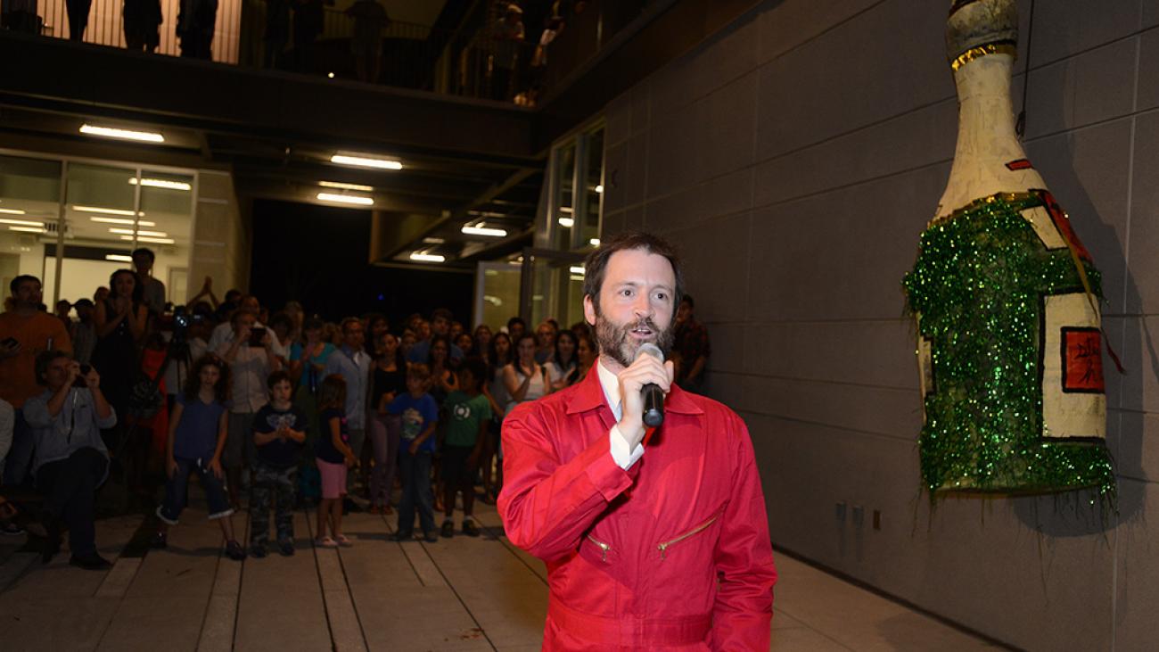 Professor Mark Allen emceeing the dedication of the Studio Art Hall