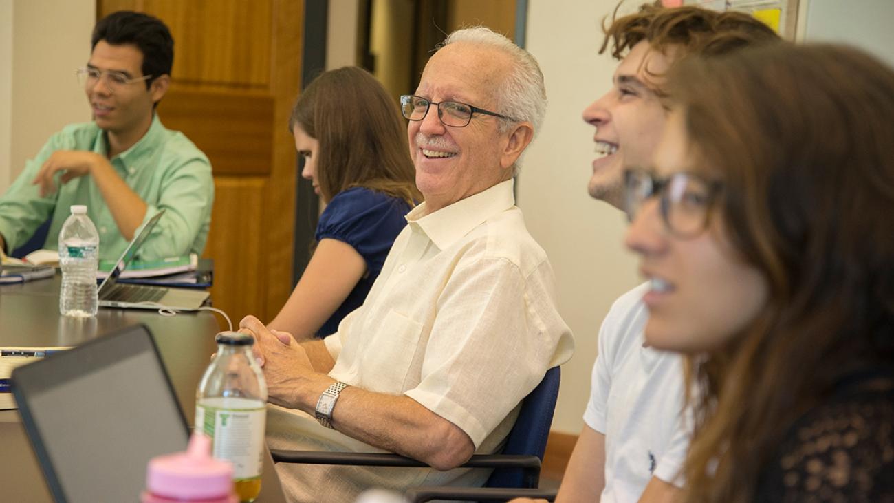 Prof. Richard Worthington teaching a class at Pomona College